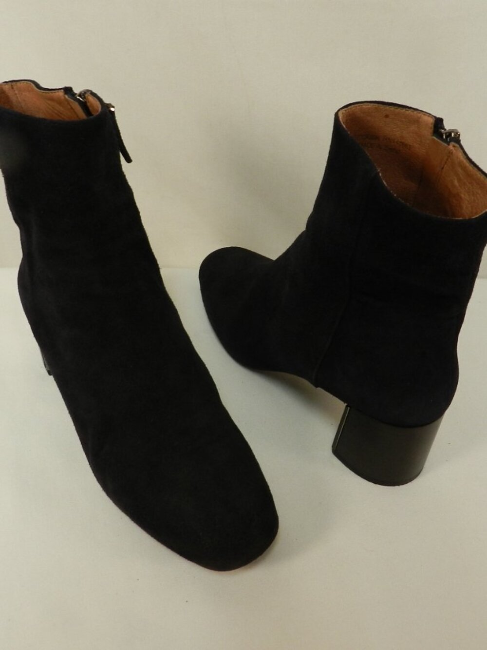 Lola Cruz Suede zip navy blue ankle zip boots booties block heel Size Sz 38 US 8